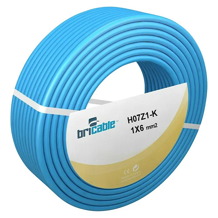 Bricable Cable unipolar neutro - H07Z1-K, Número de cables: 1, 100 m, Azul, 6 mm² - Primer plano de un rollo de cable eléctrico azul vibrante Bricable H07Z1-K 1X6 mm2, perfecto para instalaciones seguras.