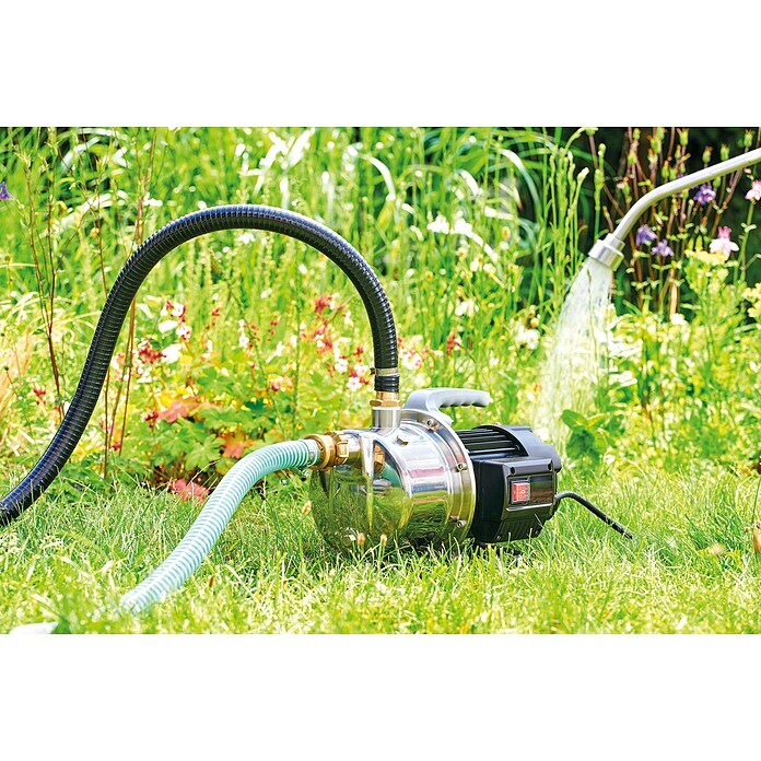 Pontec Gartenpumpe PondoGarden900 W, Max. Fördermenge: 4.500 l/h Use Shot