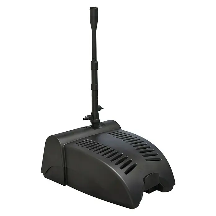 Pontec Unterwasserfilter Pontec PondoRell 5000 UVCPassend für: Gartenteiche bis 5000 Liter - Detailaufnahme eines Teichfilters mit Düse und Belüftungsfunktion auf schwarzem Hintergrund.