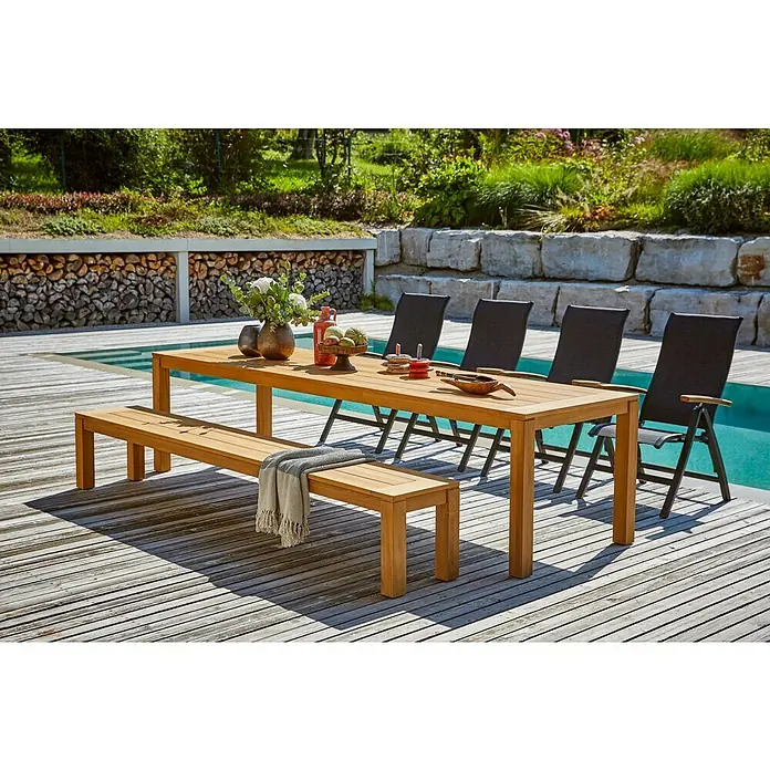 Sunfun Laura Gartentisch - L x B x H: 300 x 100 x 76 cm, Akazie, Rechteckig, Braun - Einladender Außenbereich mit einem Teakholztisch und einer passenden Bank, ideal für Mahlzeiten im Freien. Stühle ergänzen das Ensemble.