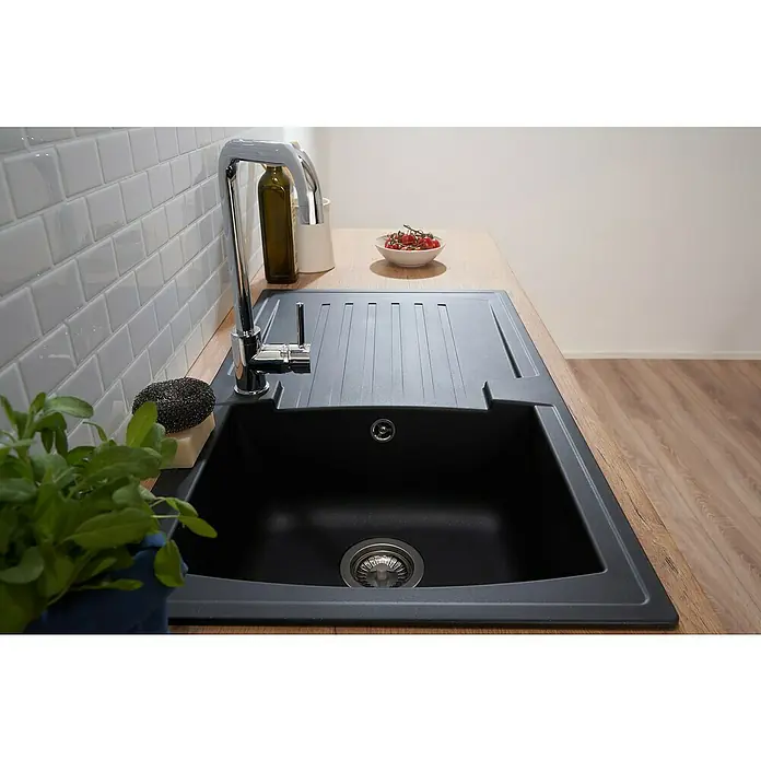 Respekta Einbauspüle Boston - 86 x 50 cm, Schwarz - Eine moderne, schwarze Küchenspüle mit Abtropffläche und einem eleganten Chrom-Wasserhahn. Ein stilvolles und funktionales Element für jede Küche.