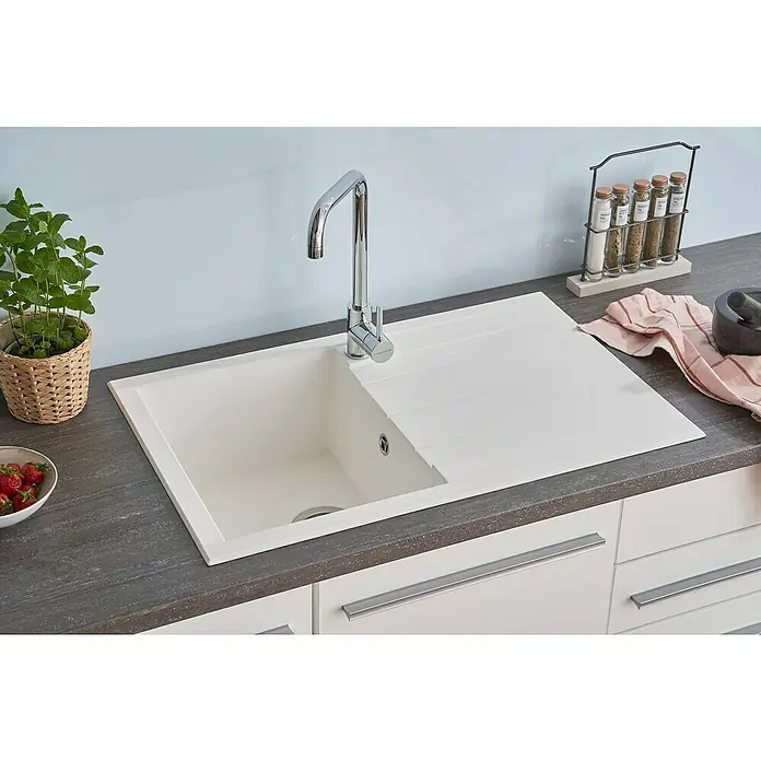 Respekta Einbauspüle Houston - 80 x 50 cm, Weiß, Anzahl Becken: 1 Stk. - Eine moderne Küchenspüle mit Abtropffläche, komplett mit Wasserhahn, auf einer stilvollen Küchentheke.