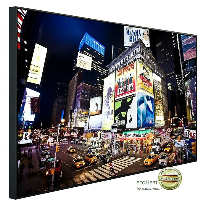 Papermoon Infrarot-Bildheizkörper New York Time Square - 60 cm x 500 mm, 350 W - Das Bild zeigt eine Infrarotheizung mit einem Motiv des Times Square bei Nacht, umrahmt von einem schlanken, schwarzen Rahmen.