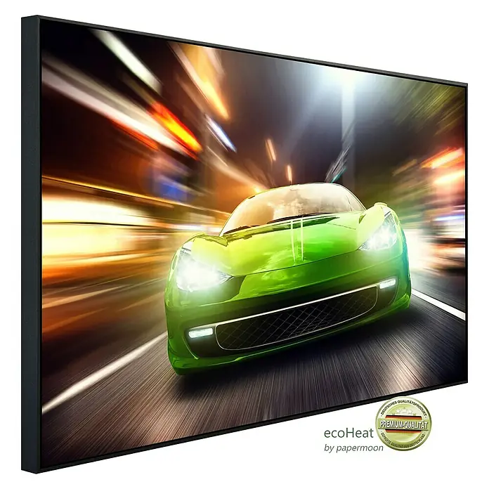 Papermoon Infrarot-Bildheizkörper Rennauto - 90 x 50 cm, 450 W - Abbildung eines EcoHeat-Heizpaneels mit grünem Sportwagen-Motiv, das in einem modernen Rahmen präsentiert wird.