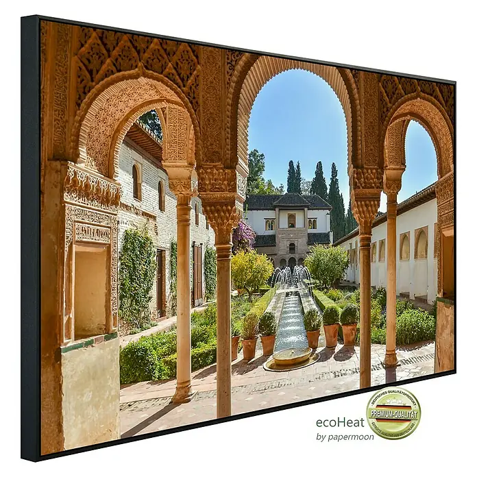 Papermoon Infrarot-Bildheizkörper Generalife Garten - 100 x 60 cm, 600 W - Das gerahmte Bild zeigt eine schöne Aussicht auf den Alhambra-Garten mit verzierten Bögen, Springbrunnen und üppigem Grün.