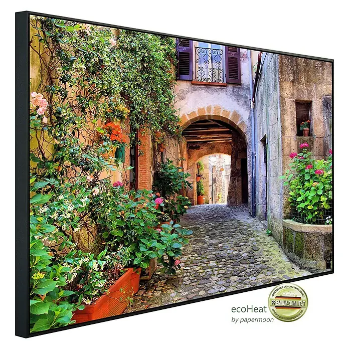 Papermoon Infrarot-Bildheizkörper Altes toskanisches Dorf - 100 x 60 cm, 600 W - Das gerahmte Wandbild zeigt eine malerische Gasse mit üppiger Blumenpracht, die italienisches Flair versprüht. Perfekt für eine stilvolle Wandgestaltung.