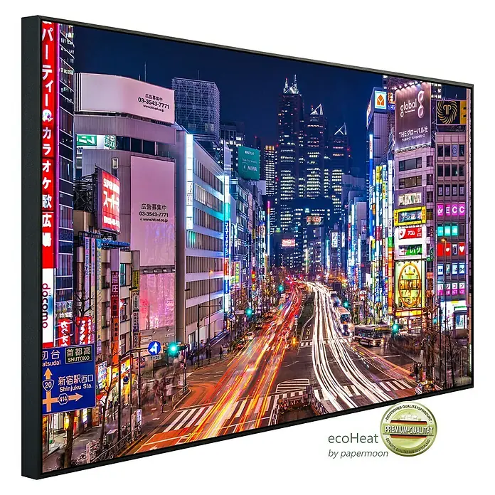 Papermoon Infrarot-Bildheizkörper Shinjuku Tokio - 100 x 60 cm, 800 W - Produktansicht eines gerahmten Wandbildes, das eine lebendige Stadtansicht von Tokio bei Nacht zeigt.