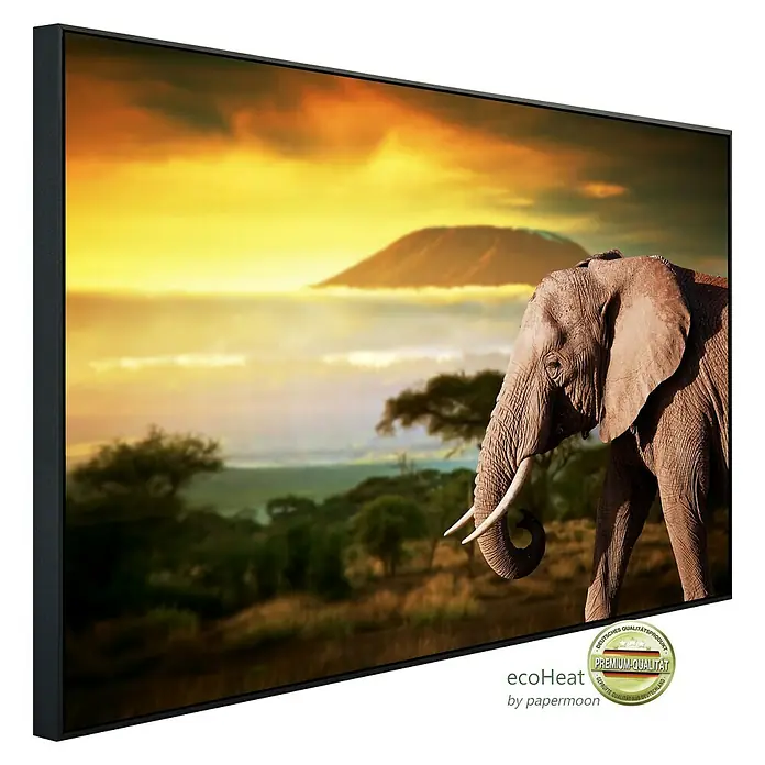 Papermoon Infrarot-Bildheizkörper Elefant von Kilimanjaro - 100 x 60 cm, 800 W - Nahaufnahme eines EcoHeat-Infrarot-Heizpaneels mit Elefantenmotiv, das Wärme und Kunst in einem bietet.