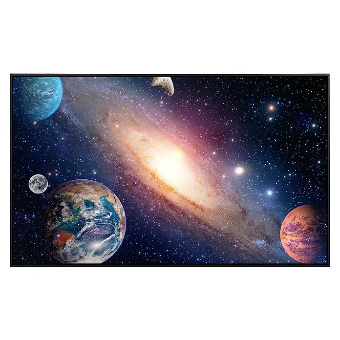Papermoon Infrarot-Bildheizkörper Sonnensystem - 100 x 60 cm, 600 W - Bildschirmansicht mit einem farbenprächtigen Weltraum-Hintergrund mit Planeten, Mond und Sternen, ideal für ein beeindruckendes visuelles Erlebnis.
