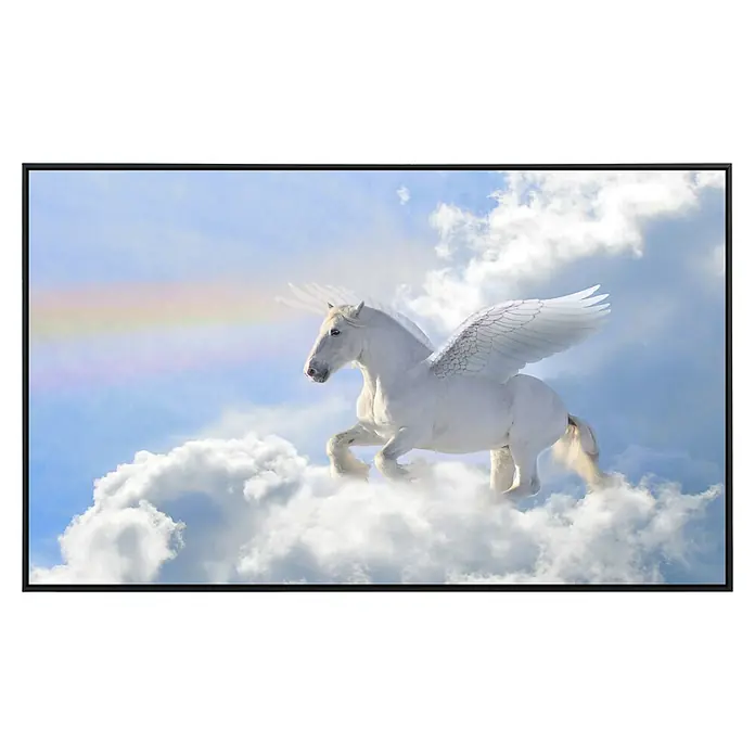 Papermoon Infrarot-Bildheizkörper Pegasus in den Wolken - 90 x 50 cm, 450 W - Ein majestätisches, geflügeltes Pferd, ein Pegasus, schwebt inmitten einer Wolkenlandschaft, ein Symbol für Freiheit und Fantasie.