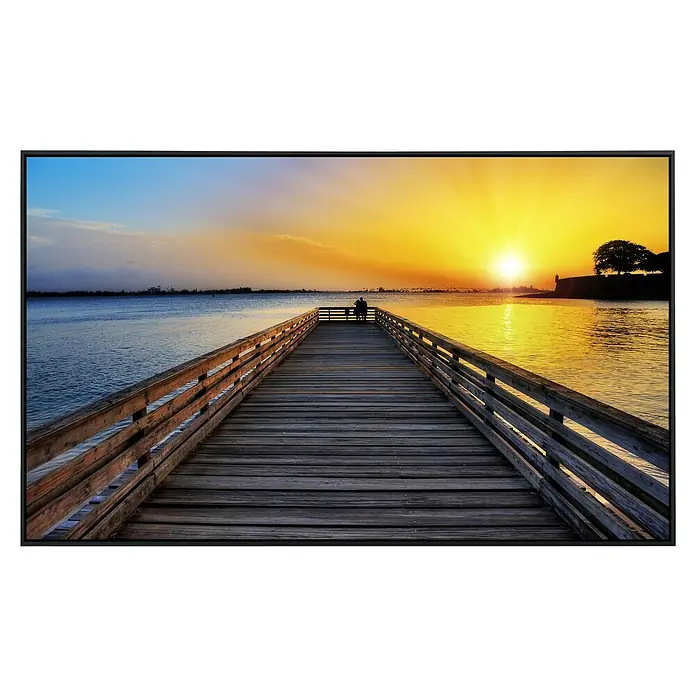 Papermoon Infrarot-Bildheizkörper Romantischer Steg San Juan - 60 x 50 cm, 350 W - Romantisches Sonnenuntergangsbild auf Leinwand, das ein hölzernes Pier mit einem Paar vor einem strahlenden Himmel zeigt.