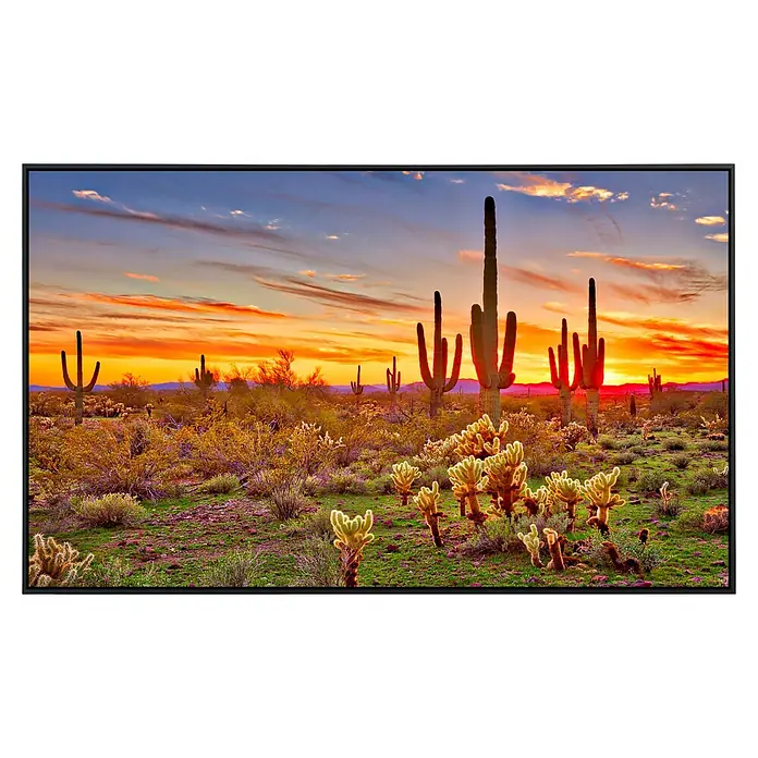 Papermoon Infrarot-Bildheizkörper Saguaros Sunset Phoenix - 100 x 60 cm, 800 W - Landschaftsbild auf einem Monitor mit Wüstenpflanzen und Sonnenuntergang, ideal für die Wohnzimmerwand.