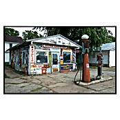 Papermoon Infrarot-Bildheizkörper Alte Vintage Retro Tankstelle (120 x 90 cm, 1 200 W) | BAUHAUS