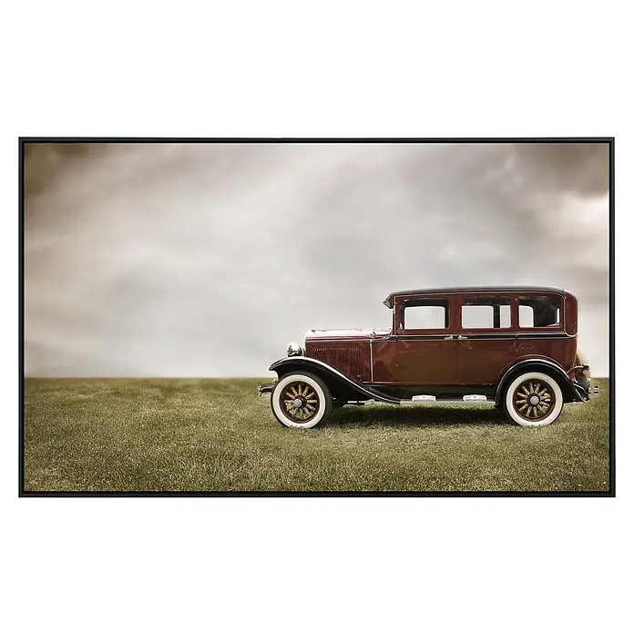 Papermoon Infrarot-Bildheizkörper Antikes Auto - 120 x 60 cm, 1.200 W - Aufnahme eines klassischen Oldtimers, ein nostalgisches Symbol für Eleganz und die goldene Ära des Automobils.