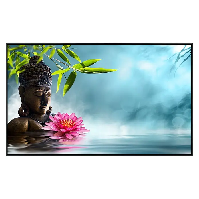 Papermoon Infrarot-Bildheizkörper Buddha in Meditation - 120 x 60 cm, 1.000 W - Buddha-Statue mit Lotusblume und Bambus vor einem ruhigen, verträumten Hintergrund, ideal für Meditation und Entspannung.