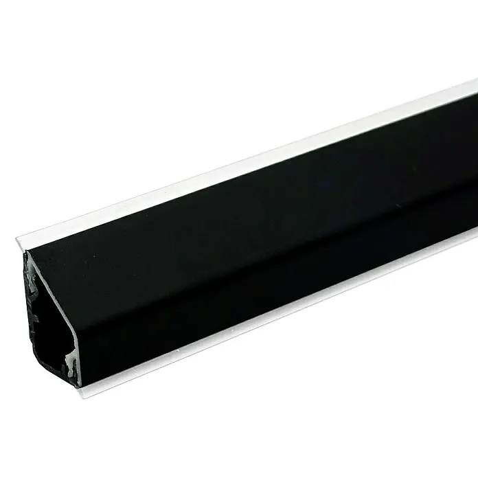 CUCINE Wandabschlussprofil Design 901 Black no Fingerprint - 64 x 1,6 x 2,4 cm - Nahaufnahme eines schwarzen und silbernen LED-Profils. Ideal für stilvolle Beleuchtungslösungen im Innenbereich.