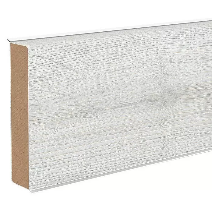 Sockelleiste XL Tamija - 250 cm x 18 mm x 60 mm, MDF/HDF - Helle Holzoptik-Sockelleiste mit weiß gekalkter Oberfläche und sichtbarem MDF-Kern.