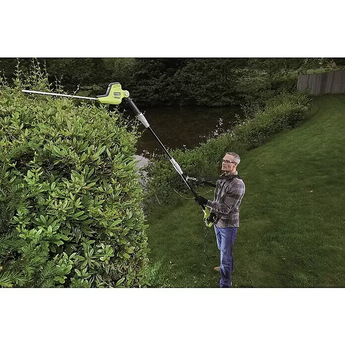 Ryobi Teleskop-Heckenschere RPT4545E - 450 W - Anwendungsbeispiel