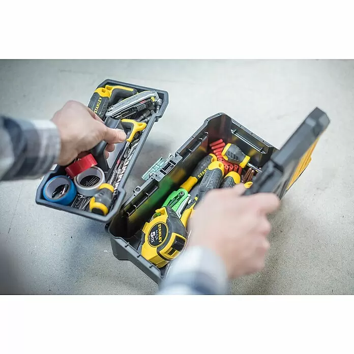Stanley Werkzeugkasten ESSENTIAL™ STST1-75515 - Kunststoff, L x B x H: 12 cm x 32 mm x 19 cm - Anwendungsbeispiel