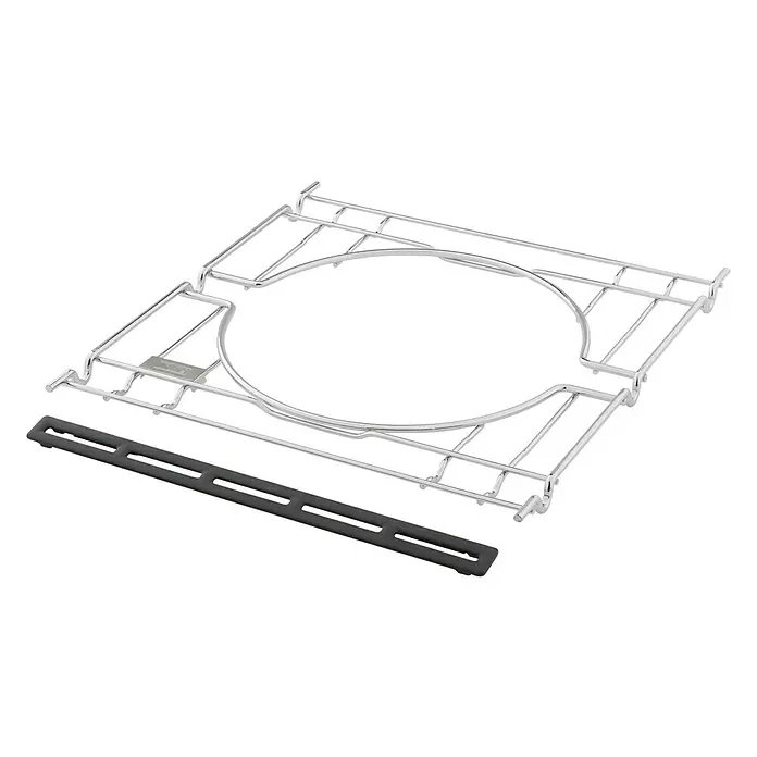 Weber Crafted Módulo base - Específico para: Parrillas de gas Weber Spirit Series a partir de 2016 / Parrillas de pellets Weber Smokefire - Una rejilla de parrilla plateada con un recorte redondo y una tira de goma negra para la parrilla. Perfecto para asar.