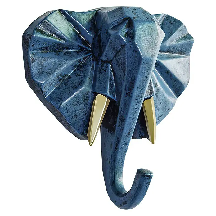 Garderobenhaken Elefant - L x B x H: 10,6 x 4 x 10,8 cm, Blau - Detailaufnahme einer blauen Elefantenkopf-Wanddekoration mit geometrischen Formen und goldenen Akzenten für eine stilvolle Wandgestaltung.