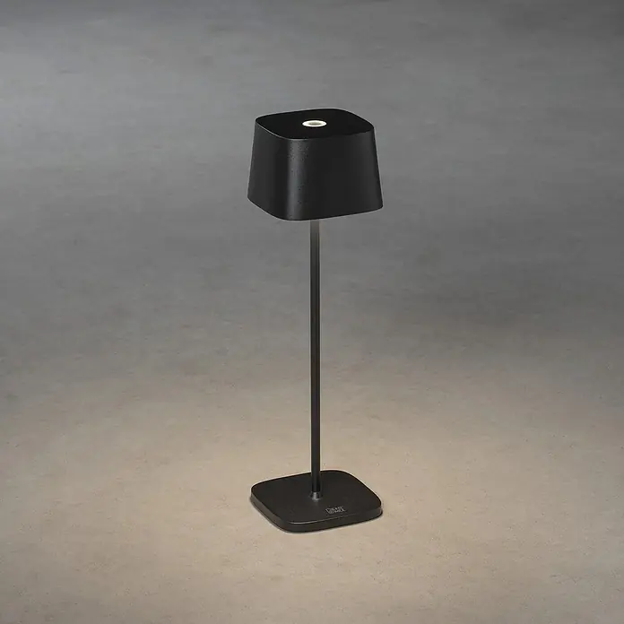 Konstsmide Akku-Tischleuchte Capri - 2,2 W, Schwarz - Elegante schwarze Tischleuchte mit schlankem Design. Perfekt für stimmungsvolle Beleuchtung in jedem Raum.