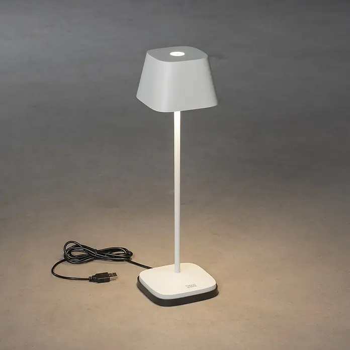 Konstsmide Akku-Tischleuchte Capri - 2,2 W, Weiß - Elegante Tischleuchte in Weiß mit modernem Design und praktischem USB-Anschluss für flexibles Aufladen. Ideal für Nachttisch oder Schreibtisch.