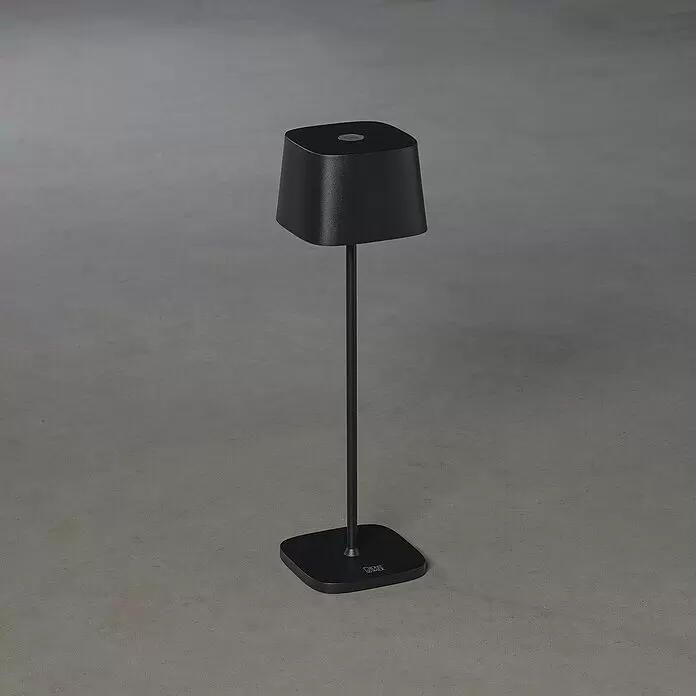 Konstsmide Akku-Tischleuchte Capri - 2,2 W, Schwarz - Stimmungsaufnahme