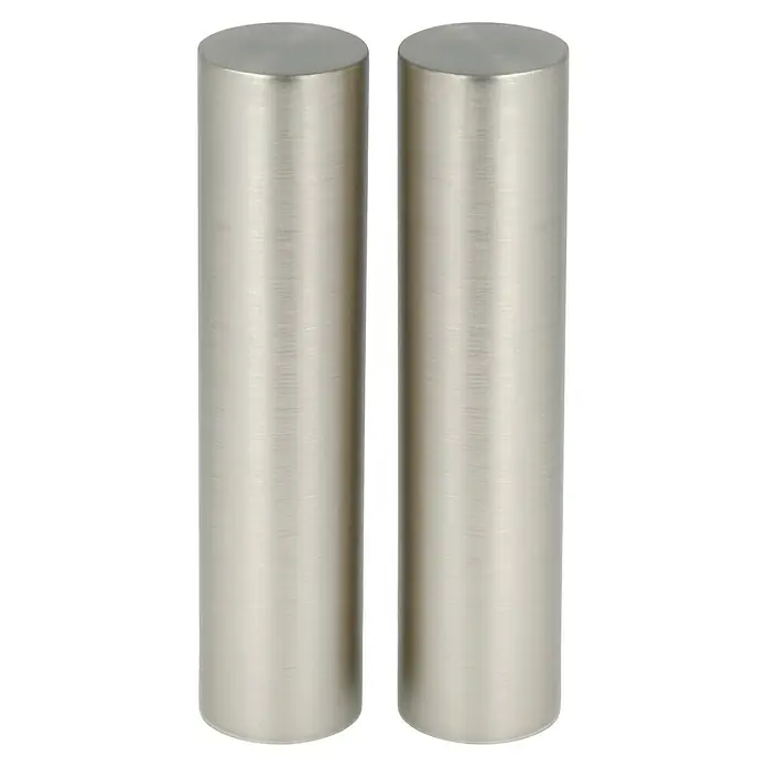 Expo Ambiente Endstück Signum - Edelstahloptik, 16 mm - Zwei zylindrische Behälter aus gebürstetem Edelstahl stehen nebeneinander. Diese minimalistischen Accessoires sind ideal für moderne Wohnräume.