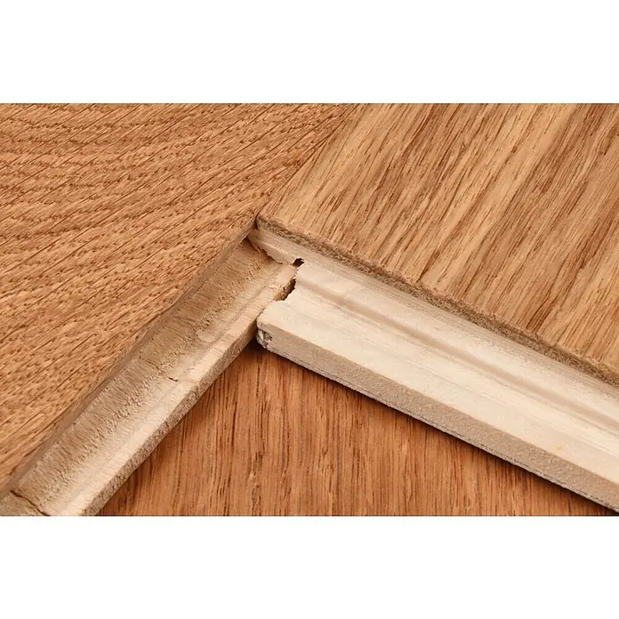 Parkett - Eiche Romeo, Landhausdiele, 2.200 x 260 x 15 mm - Detailaufnahme eines beschädigten Holzbodens, der eine Reparatur oder Erneuerung benötigt, um das Erscheinungsbild zu verbessern.