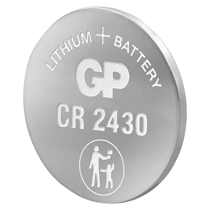 GP Lithium Batterie Knopfzellen CR2430 3V - 5 Stk. - Nahaufnahme einer GP CR 2430 Lithium Knopfzelle mit Warnhinweis, die für Uhren und kleine elektronische Geräte geeignet ist.