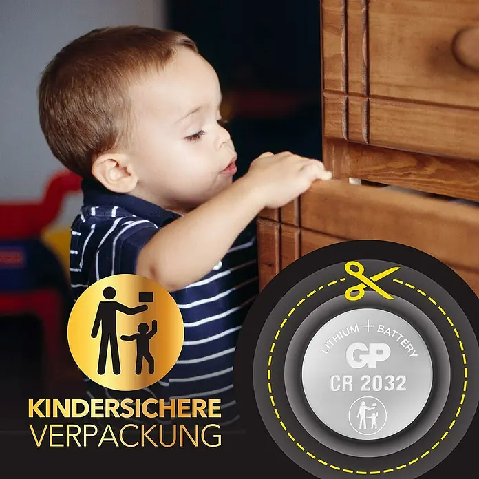 GP Lithium Batterie Knopfzellen CR2032 3V - 4 Stk. - Das Bild zeigt eine kindersichere Verpackung für GP CR 2032 Lithium Batterien, um Kinder vor dem Verschlucken zu schützen.