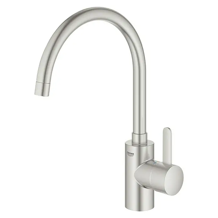Grohe Eurosmart Cosmopolitan Spültischarmatur - C-Auslauf, Supersteel, Matt - Nahaufnahme eines eleganten Grohe Küchenarmatur mit hohem Auslauf und Einhebelmischer in gebürstetem Edelstahl-Finish.