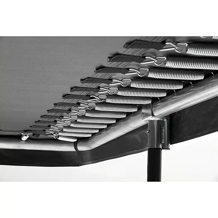 Salta Trampolin Comfort Edition - Schwarz, L x B: 153 x 214 cm - Nahaufnahme eines Trampolins: zahlreiche silberne Federn verbinden die graue Sprungmatte mit dem Metallrahmen.