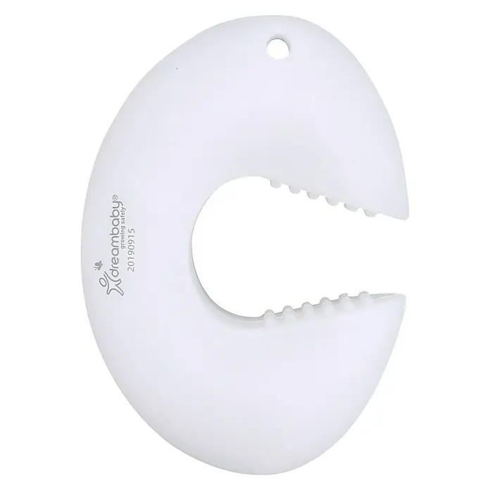 Dreambaby Türstopper Silikon - Weiß - Nahaufnahme eines weißen Dream Baby Türschutzes zur Kindersicherung, ideal um Finger einzuklemmen.