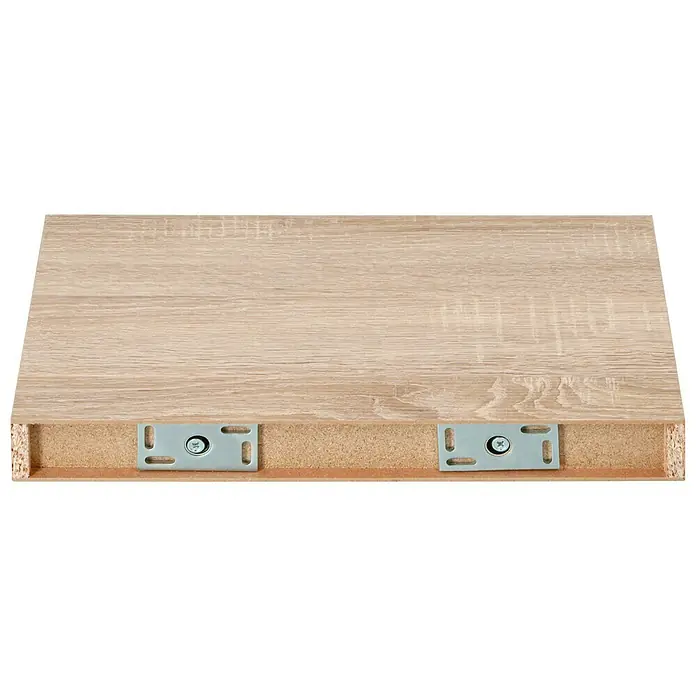 Dolle Wandboard Big Boy - L x B x H: 44,5 x 25 x 5 cm, Eiche, Belastbarkeit: 30 kg - Nahaufnahme einer Holzregalplatte mit zwei Metallhalterungen. Ideal für Möbelprojekte, bietet diese Platte Stabilität und eine natürliche Optik.