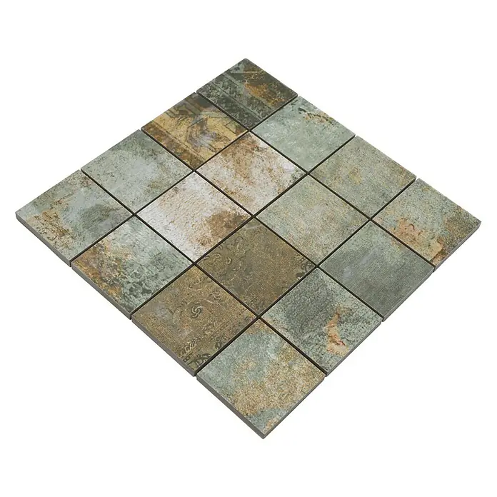 Mosaikfliese Quadrat Curtain 71 Mix CB 71BBG - 29 x 29 cm, Grün/Beige/Braun, Matt - Ein Quadrat aus rustikalen Mosaikfliesen in verschiedenen Grün- und Brauntönen, ideal für ein Vintage- oder Naturdesign.