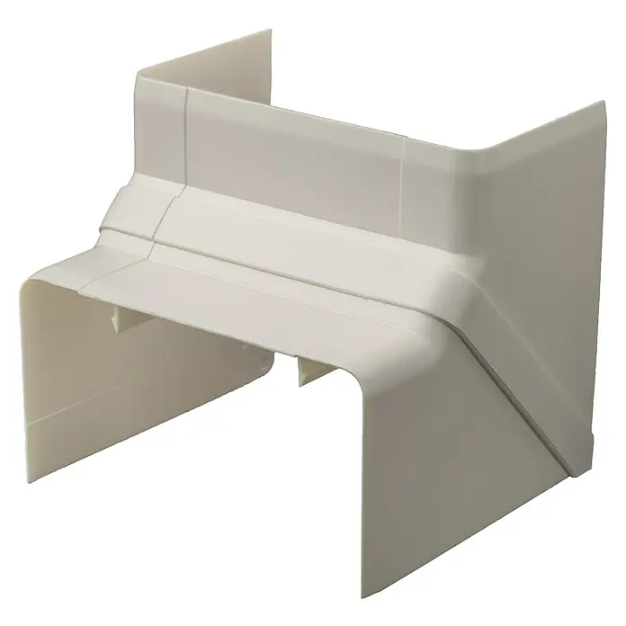 Inneneck-Profil - Passend für: Brüstungskanal BR 70 x 130 mm, Reinweiß - Nahaufnahme einer weißen, U-förmigen Abdeckung aus Kunststoff, die typischerweise für Sanitärinstallationen verwendet wird.