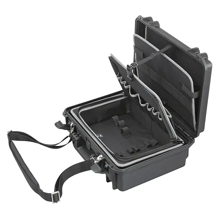 Wasserdichter Koffer MAX430 - L x B x H: 464 x 366 x 176 mm, Mit Werkzeugeinsatz, Schwarz, Kunststoff - Offene schwarze Werkzeugkiste mit Schultergurt und Fächern zur Aufbewahrung von Werkzeugen und Zubehör. Ideal für Handwerker.
