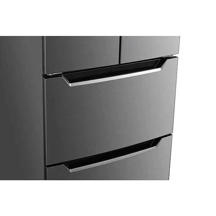 Wolkenstein Kühl-Gefrierkombination FD351.4A NF IX - Nutzinhalt Gesamt: 320 l, 68,5 x 63,5 x 185,5 cm, Inox - Nahaufnahme eines modernen, grauen Kühlschranks mit Schubladen und silbernen Griffen, der ein elegantes Küchendesign hervorhebt.