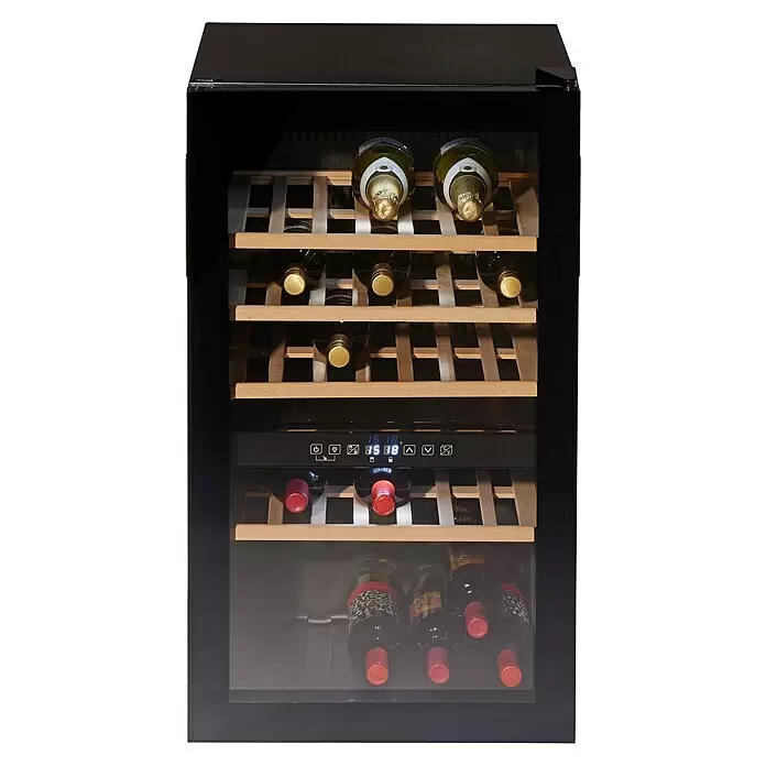 Wolkenstein Weinkühlschrank WTS49 DW - L x B x H: 57,5 x 48 x 85,5 cm, Schwarz - Schwarzer Weinkühlschrank mit Glastür, Holzregalen und digitalem Bedienfeld, gefüllt mit Weinflaschen.