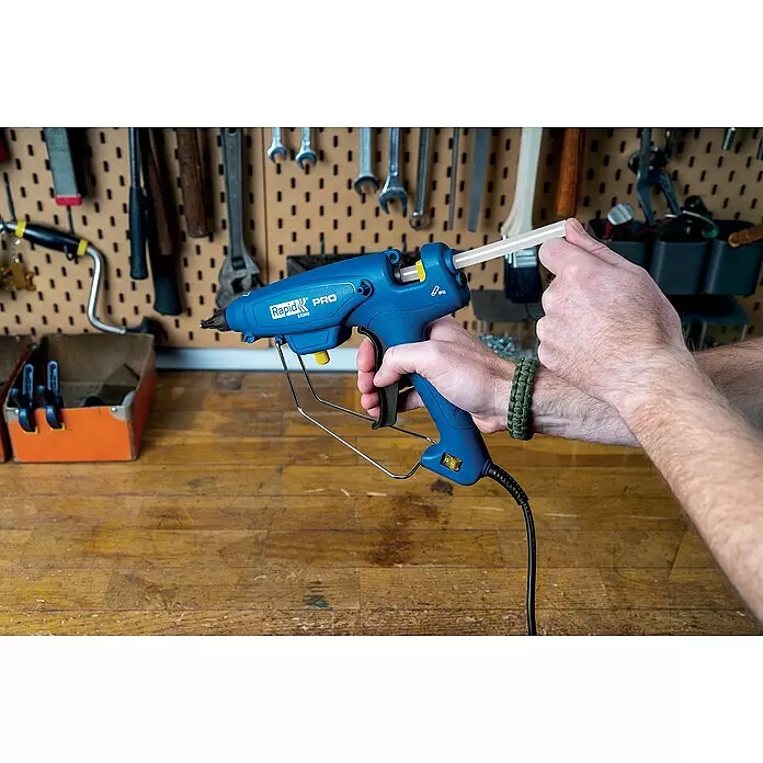 Rapid Heißklebepistole EG 340 PRO - Durchmesser Klebepatrone: 12 mm, 120 °C - 220 °C, 220 W - Anwendungsbeispiel