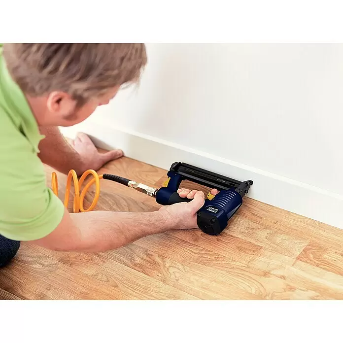 Rapid Kombidrucklufttacker AirTac PBS 121 - Klammertiefe: 12 mm - 30 mm, Geeignet für: Klammertyp 606, Pneumatisch - Anwendungsbeispiel