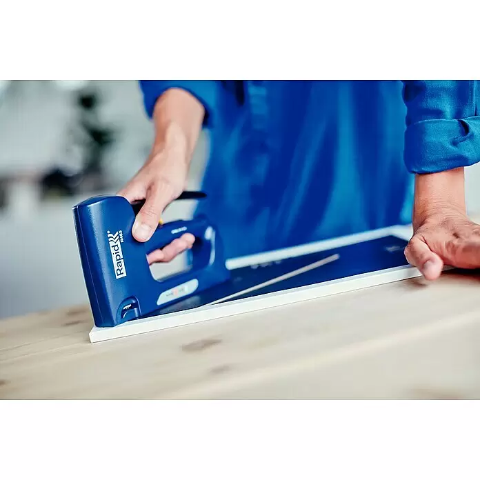 Rapid Kombi-Handtacker R453E - Klammertiefe: 6 mm - 14 mm, Geeignet für: Klammern Typ 53 - Anwendungsbeispiel
