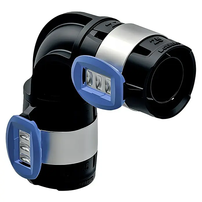 Geberit FlowFit Presswinkel 620.073.00.1 - Durchmesser: 32 mm, 90 ° - Ein 90-Grad-Winkelstück aus schwarzem Kunststoff mit blauen Verriegelungen und silbernen Verstärkungsringen. Ideal für Sanitäranwendungen.