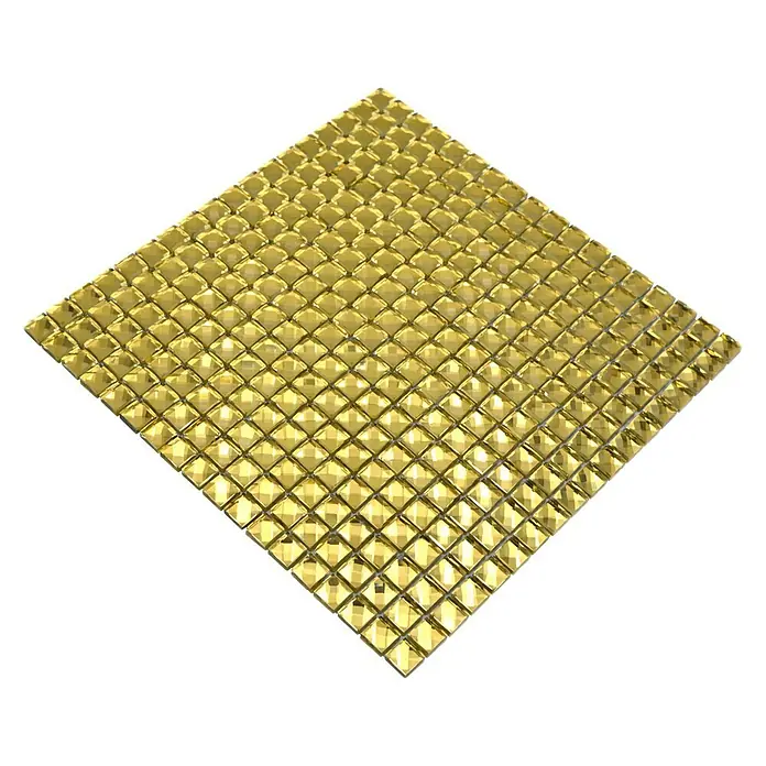 Mosaikfliese Quadrat Crystal XCM GO821 - 30 x 30 cm, Gold, Glänzend - Quadratisches, goldfarbenes Mosaikfliesen-Dekor, ideal für glamouröse Akzente in jedem Raum. Die funkelnden Details schaffen eine luxuriöse Atmosphäre.