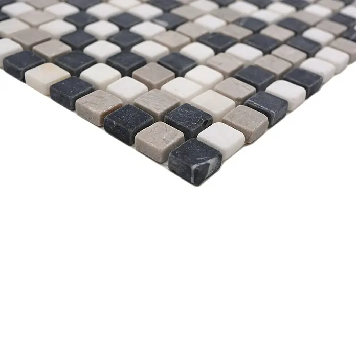 Mosaikfliese Quadrat Mix MOS 15/1125 - 32,2 x 30,5 cm, Beige/Grau/Schwarz, Matt - Nahaufnahme eines Mosaiks aus grauen, schwarzen und weißen quadratischen Steinen, die ein stilvolles Muster bilden.
