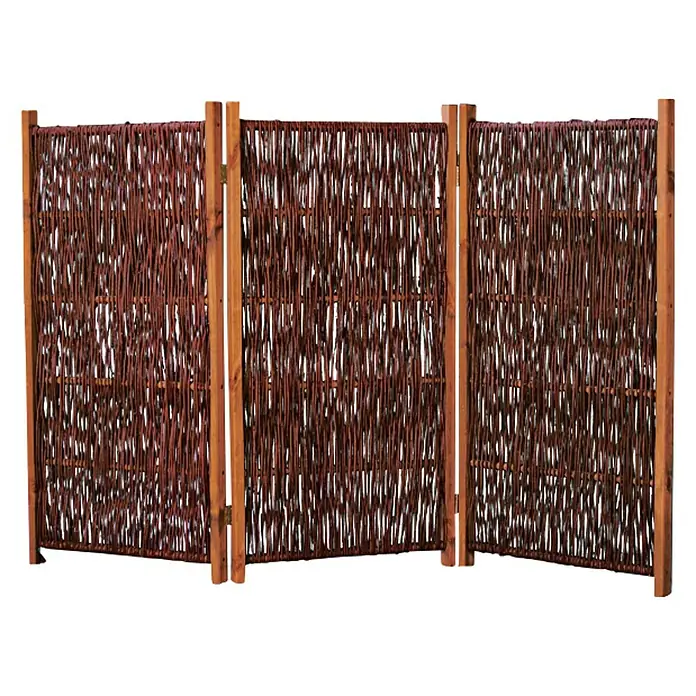 T & J Sichtschutzelement Sofia - B x H: 180 x 120 cm, Naturmaterialien, Braun - Ein dekorativer, dreiteiliger Sichtschutz aus geflochtenen Zweigen und Holzrahmen, ideal für Garten und Terrasse.