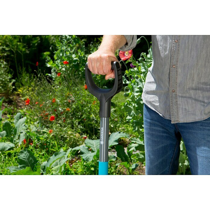 Gardena Classic Spade (Met opstaande rand, 1.200 mm) | BAUHAUS