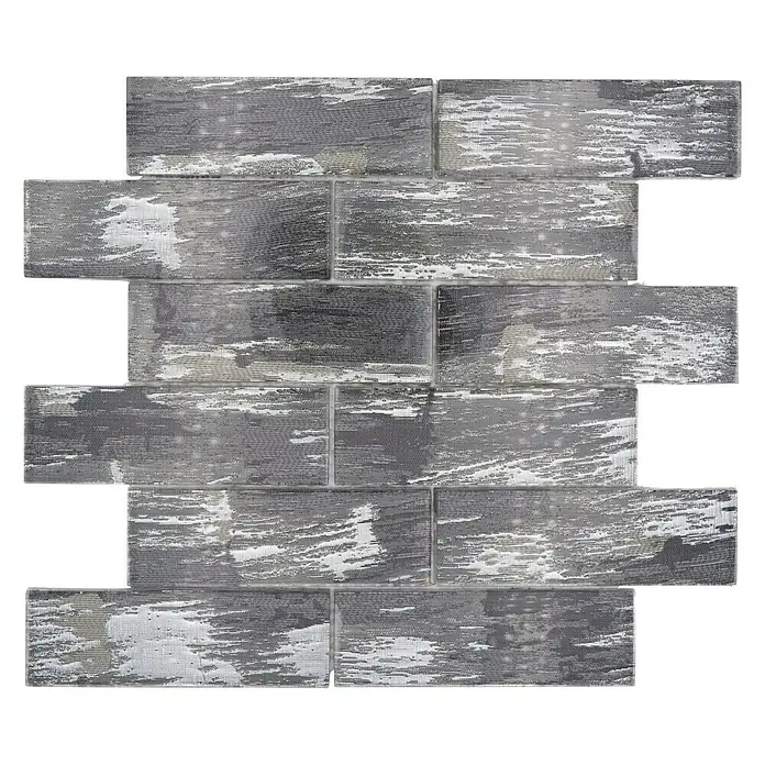 Mosaikfliese Rechteck Crystal Subway XCM SWSV - 30 x 30 cm, Silber/Schwarz, Matt - Nahaufnahme eines Musters aus grauen und weißen Wandfliesen, das eine elegante und moderne Ästhetik für jeden Raum bietet.